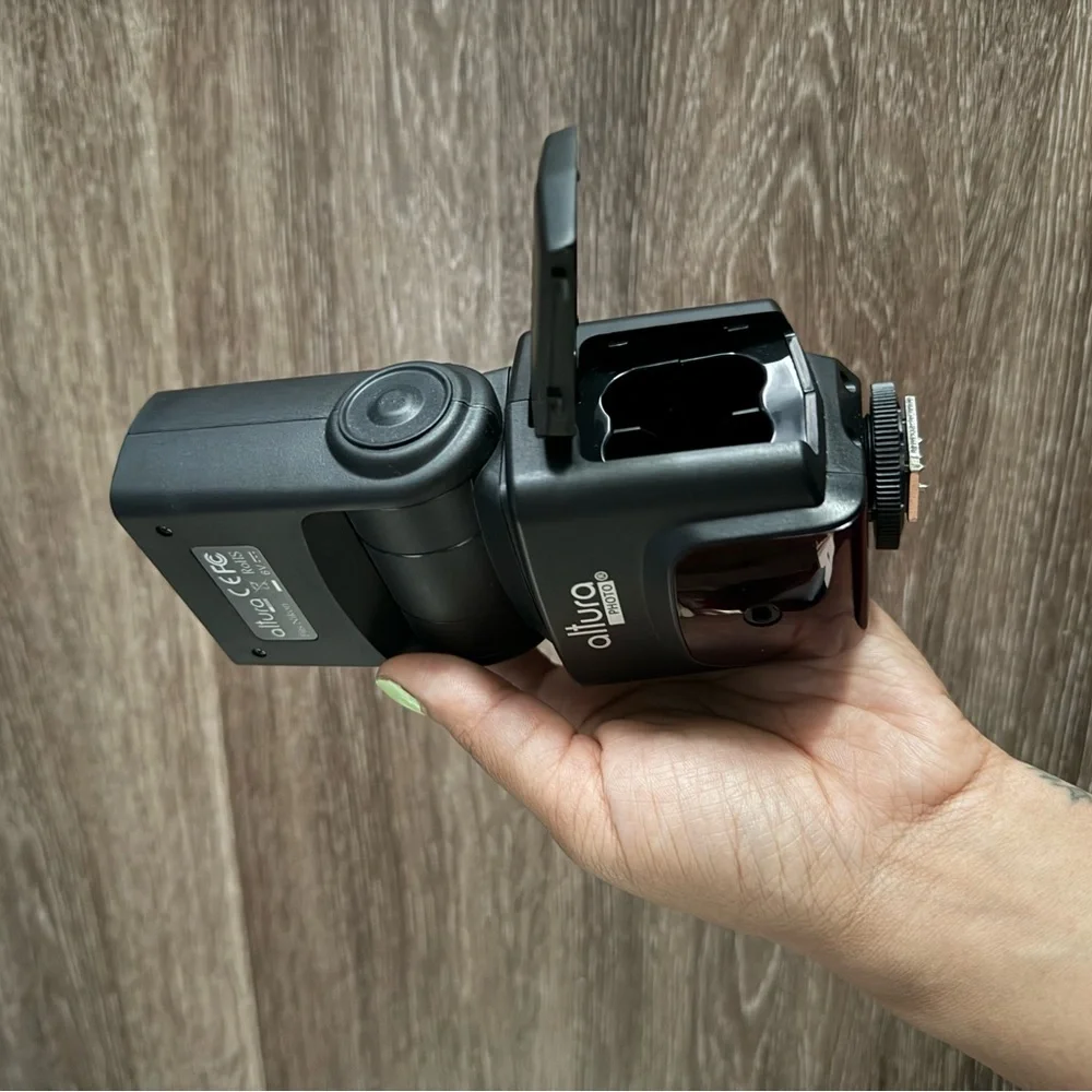 Black Camera Flash
